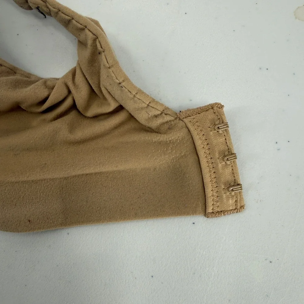 Soma Enbliss Wireless Bra Womens 36D Tan Nude Seamless Adjustable Straps